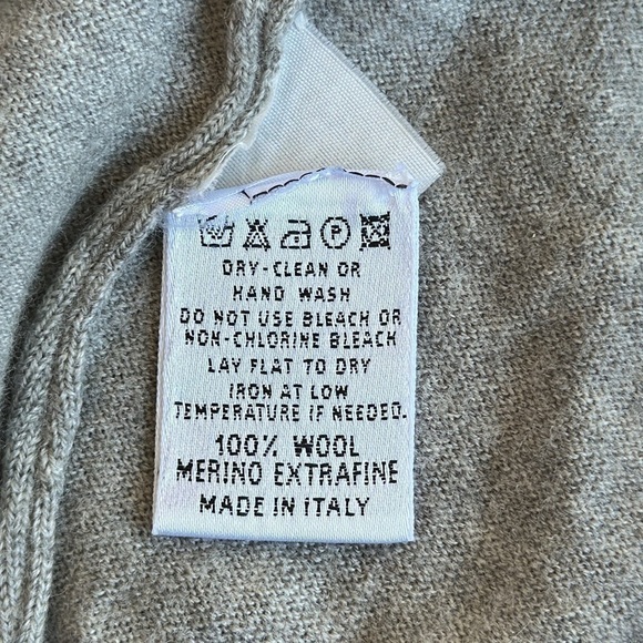 Giorgiolini 100% Extrafine Merino Wool Gray V-Neck Sweater, XXL - Picture 7 of 10
